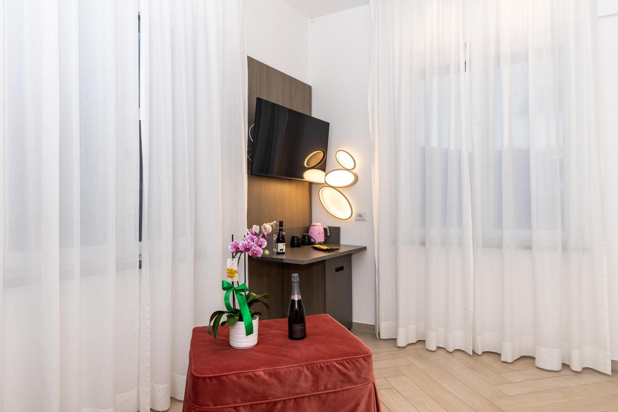 Patriziella 4 Rooms Σορέντο Εξωτερικό φωτογραφία